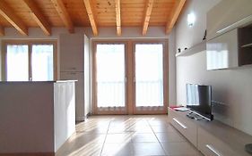 Travedona Loft By Lake Ixihome