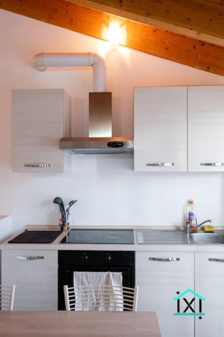 Travedona Loft By Lake Ixihome Buitenkant foto