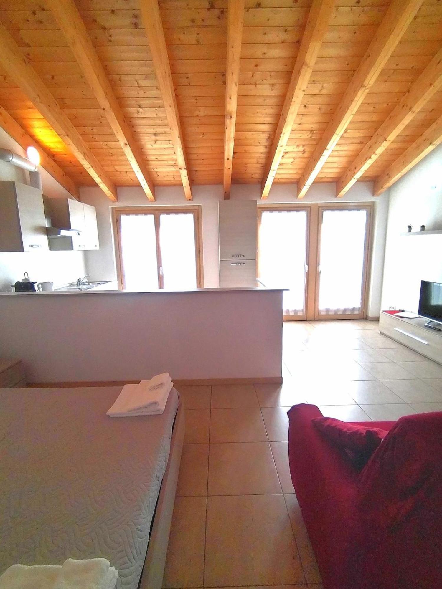 Travedona Loft By Lake Ixihome Buitenkant foto